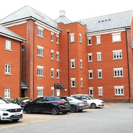 Lovely Modern Apartment Close To Town Centre Lexden Extérieur photo